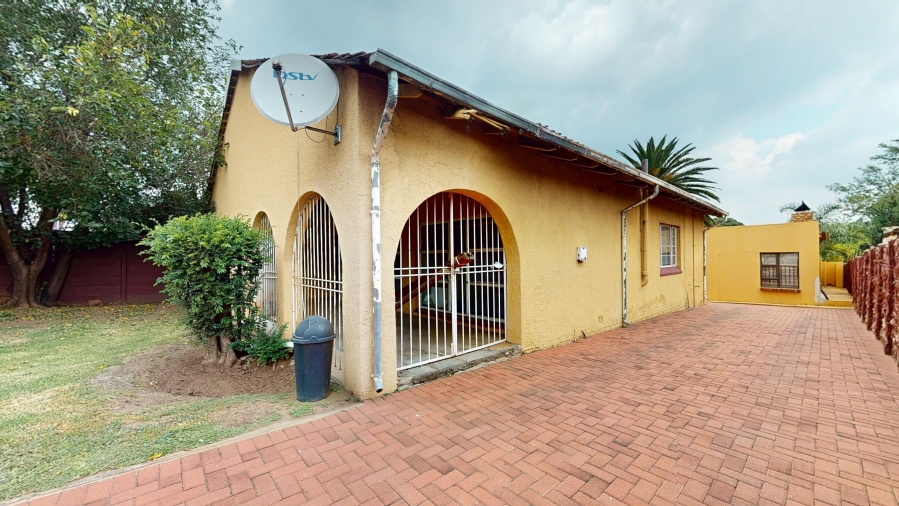 5 Bedroom Property for Sale in Witfield Gauteng