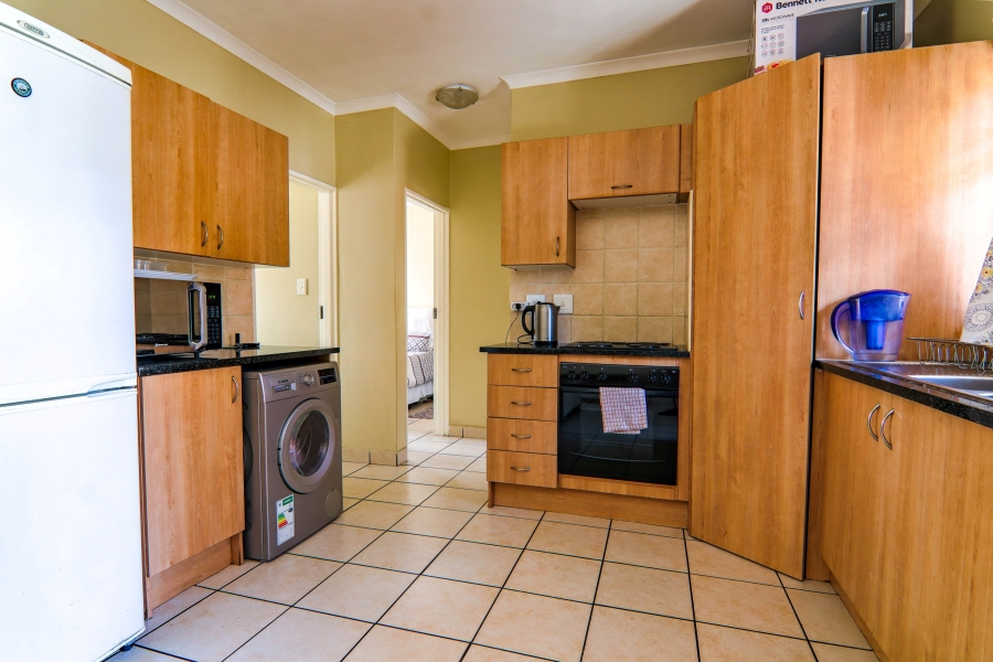 2 Bedroom Property for Sale in Kosmosdal Gauteng