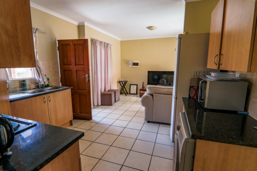 2 Bedroom Property for Sale in Kosmosdal Gauteng