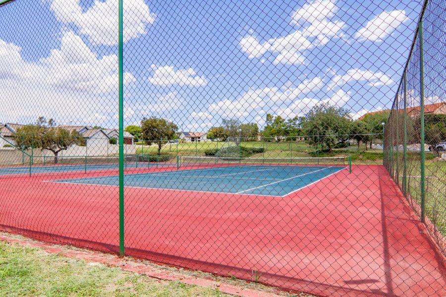 2 Bedroom Property for Sale in Kosmosdal Gauteng