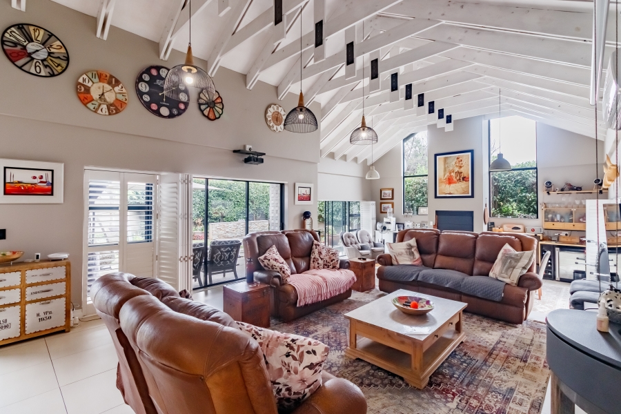 4 Bedroom Property for Sale in Midstream Ridge Gauteng