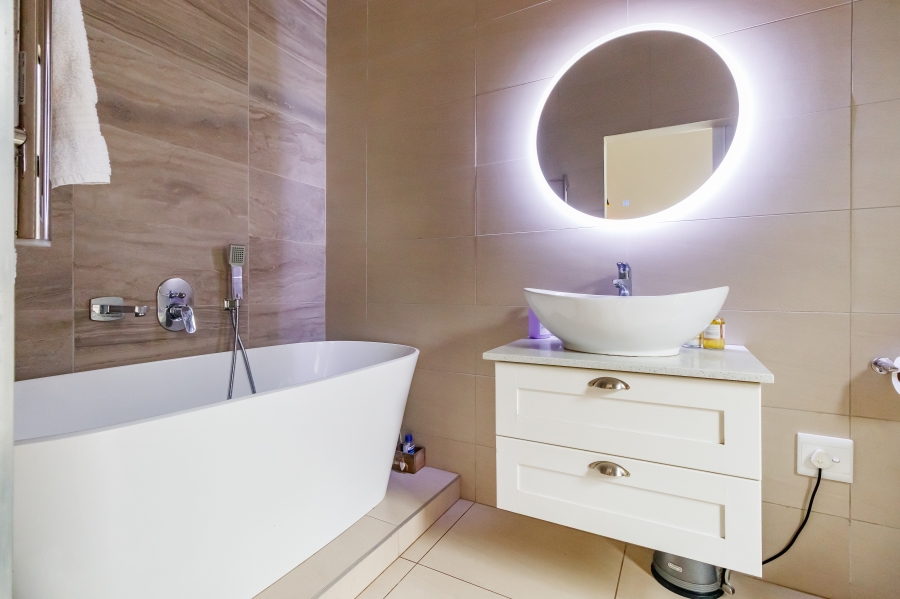 4 Bedroom Property for Sale in Midstream Ridge Gauteng