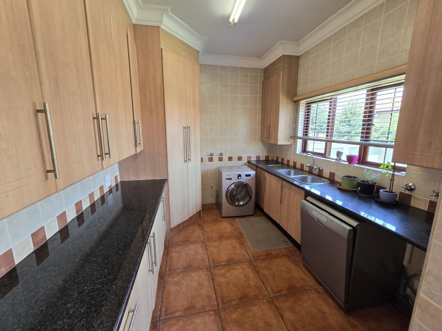 To Let 4 Bedroom Property for Rent in Pebble Rock Golf Village Gauteng