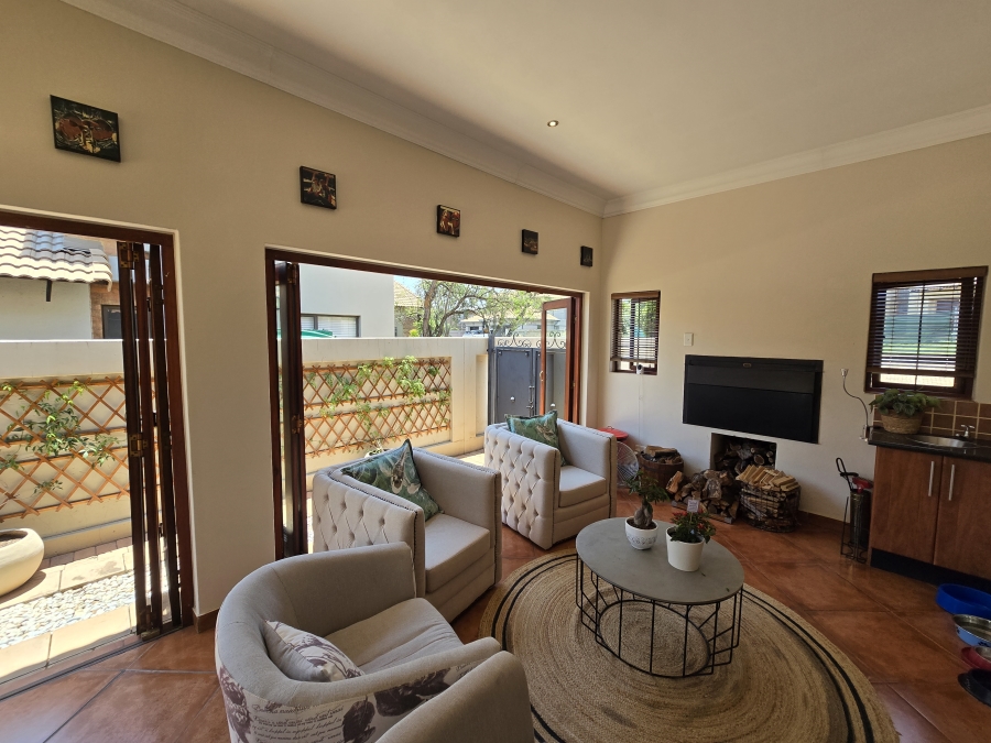 To Let 4 Bedroom Property for Rent in Pebble Rock Golf Village Gauteng