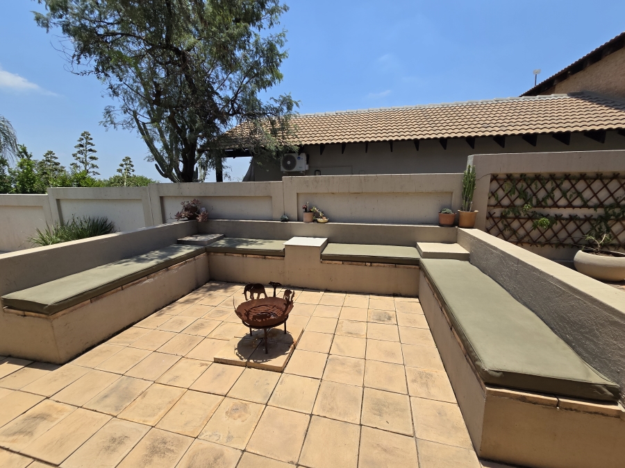 To Let 4 Bedroom Property for Rent in Pebble Rock Golf Village Gauteng