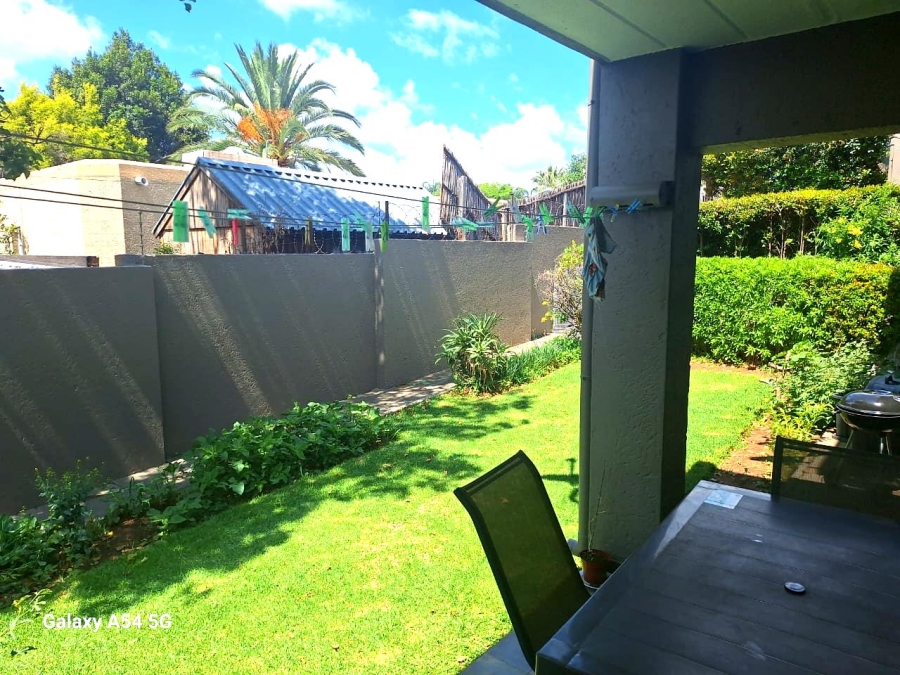 To Let 3 Bedroom Property for Rent in Radiokop Gauteng