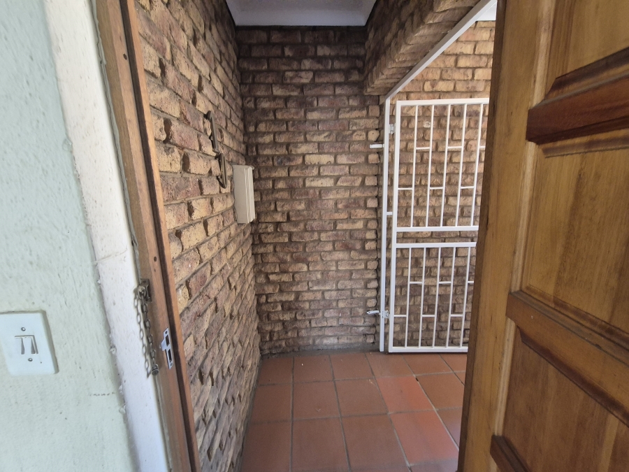 3 Bedroom Property for Sale in Glenvista Gauteng