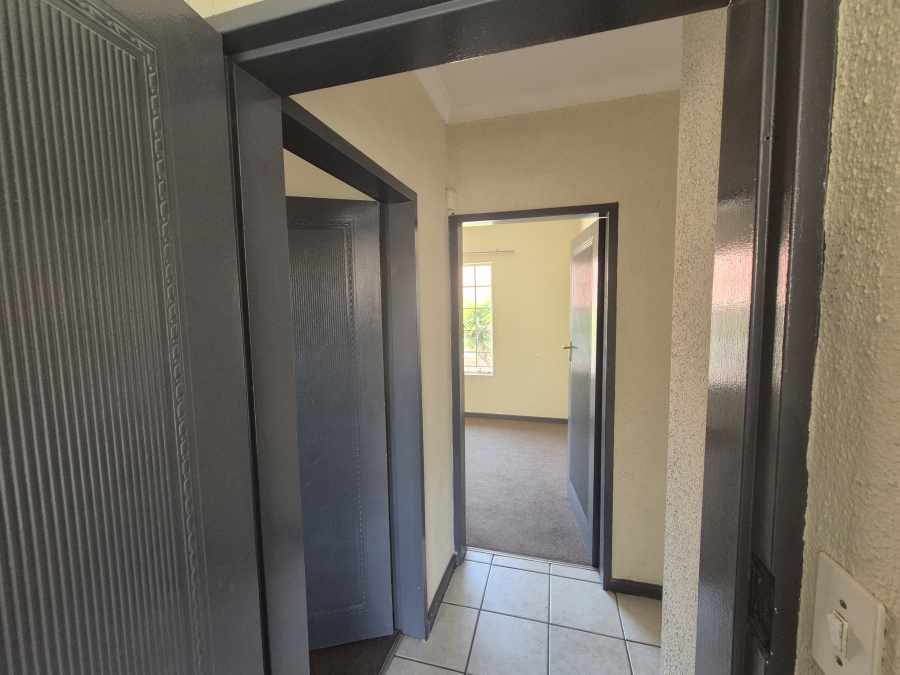 3 Bedroom Property for Sale in Glenvista Gauteng
