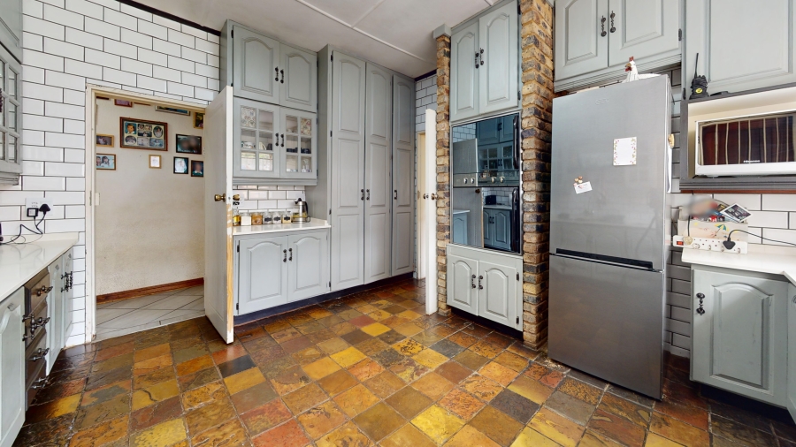 5 Bedroom Property for Sale in Lambton Gauteng