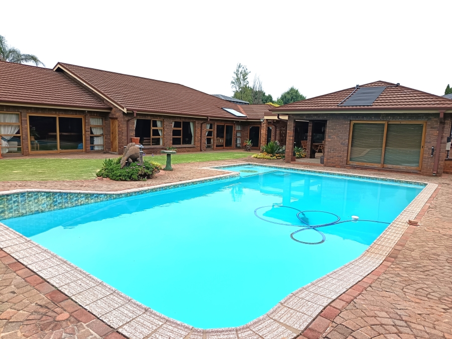 4 Bedroom Property for Sale in Kenleaf Gauteng