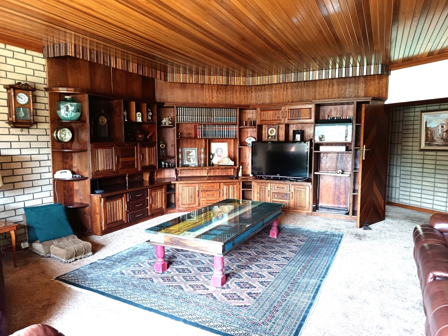 4 Bedroom Property for Sale in Kenleaf Gauteng