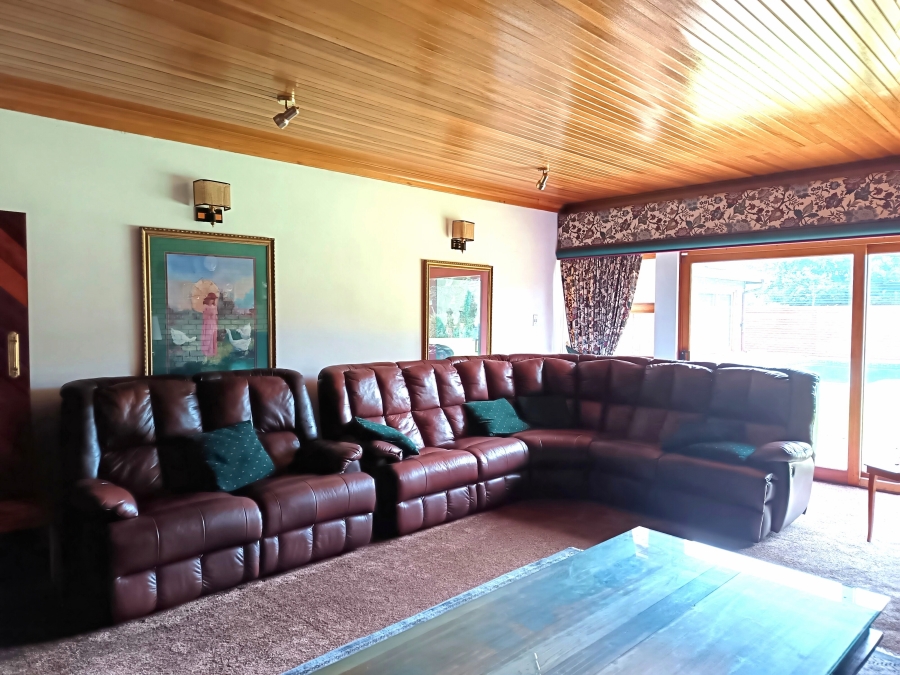 4 Bedroom Property for Sale in Kenleaf Gauteng