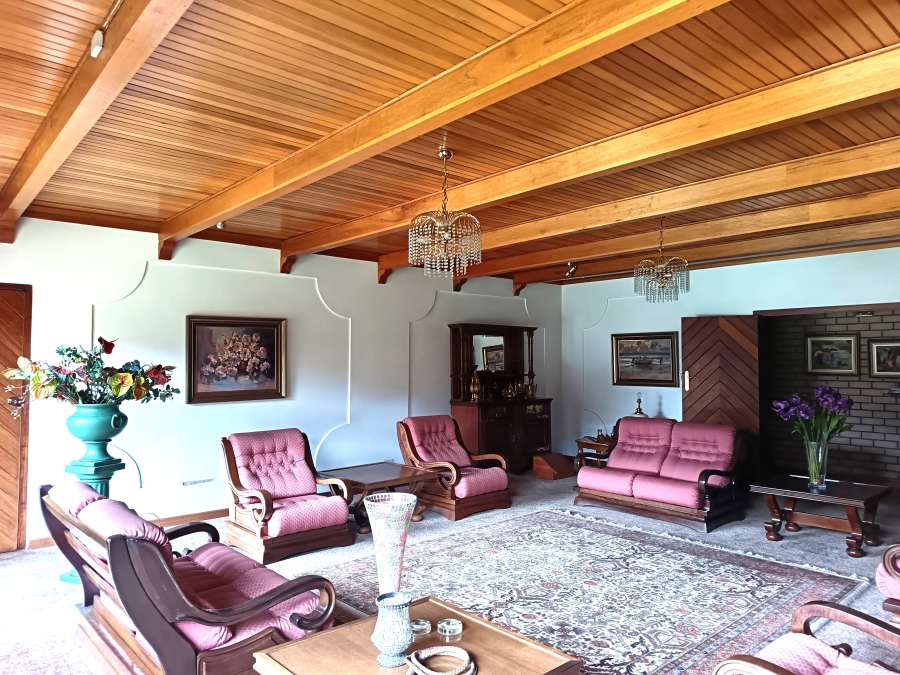 4 Bedroom Property for Sale in Kenleaf Gauteng