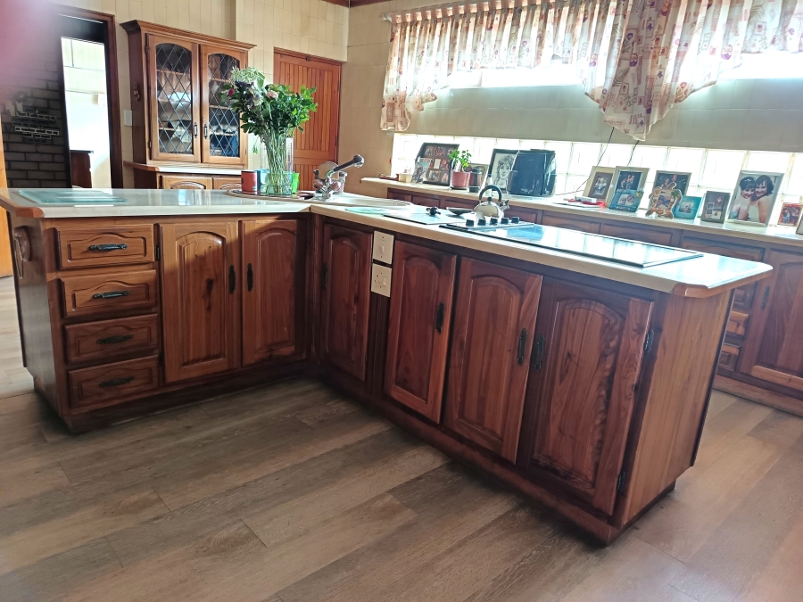 4 Bedroom Property for Sale in Kenleaf Gauteng