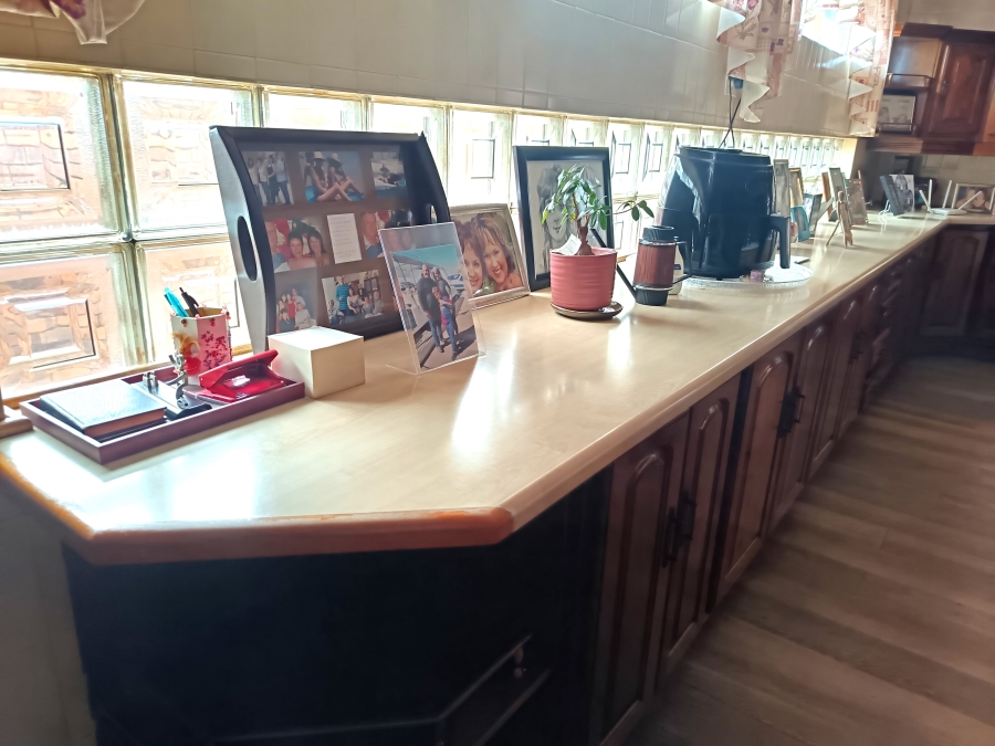 4 Bedroom Property for Sale in Kenleaf Gauteng