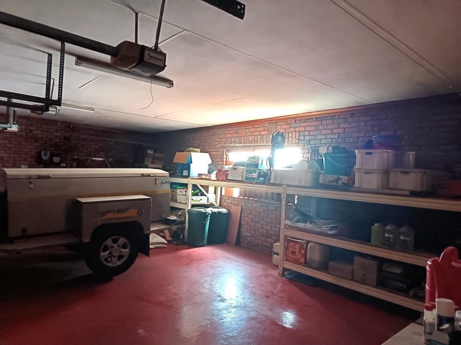 4 Bedroom Property for Sale in Kenleaf Gauteng