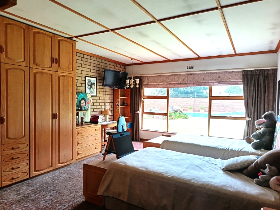 4 Bedroom Property for Sale in Kenleaf Gauteng