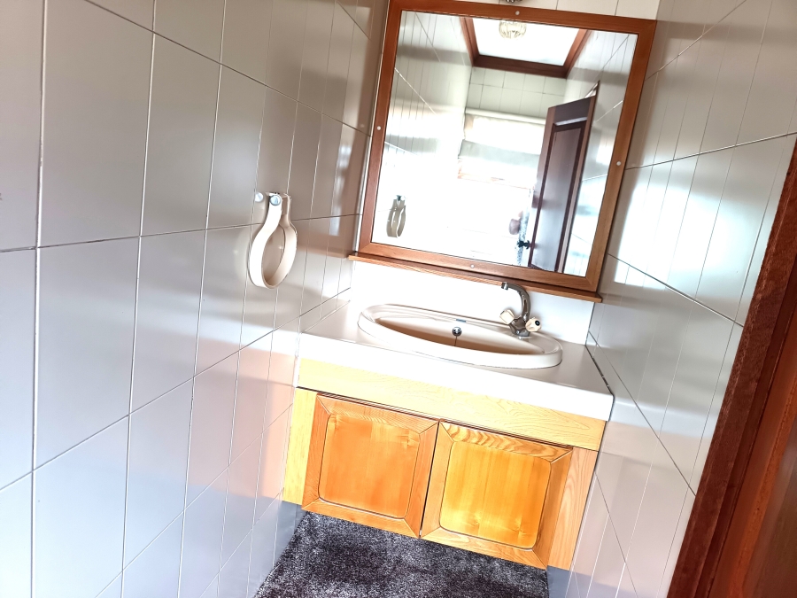 4 Bedroom Property for Sale in Kenleaf Gauteng