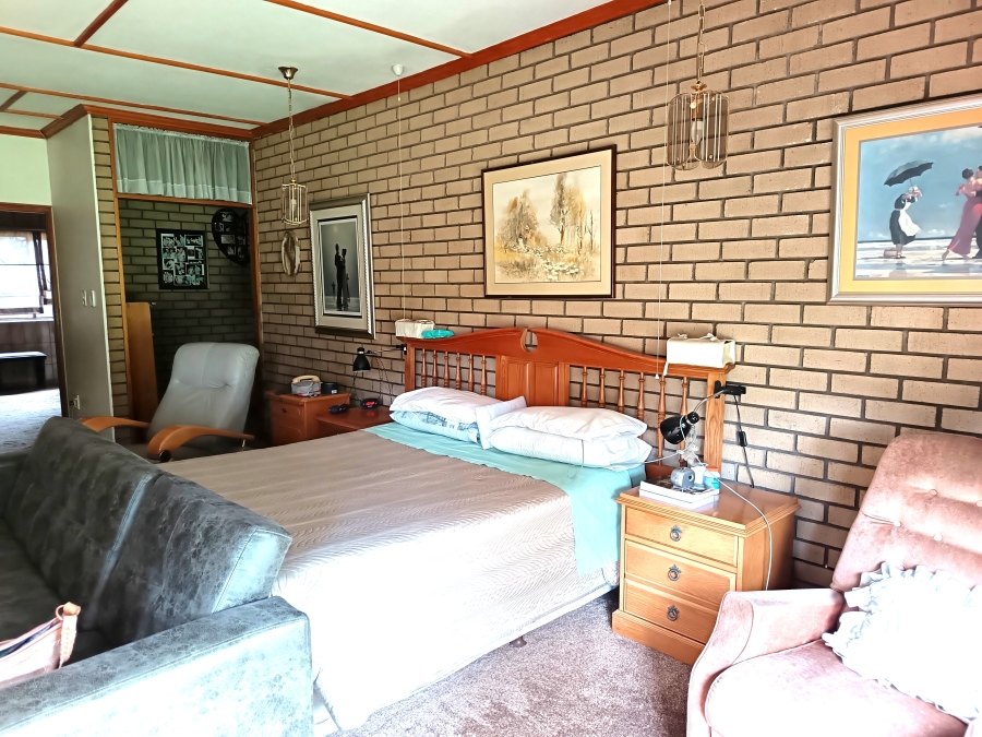 4 Bedroom Property for Sale in Kenleaf Gauteng