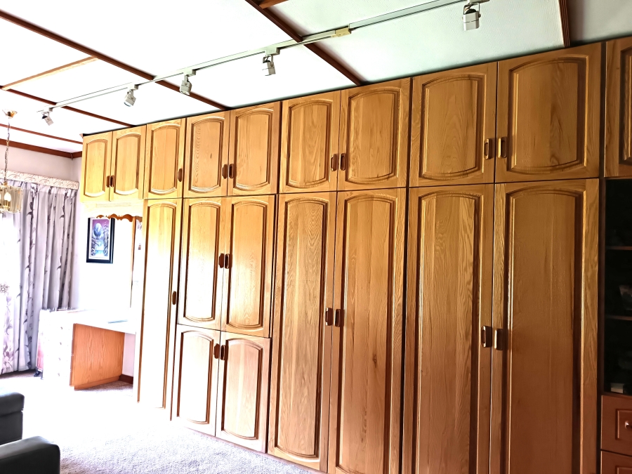 4 Bedroom Property for Sale in Kenleaf Gauteng