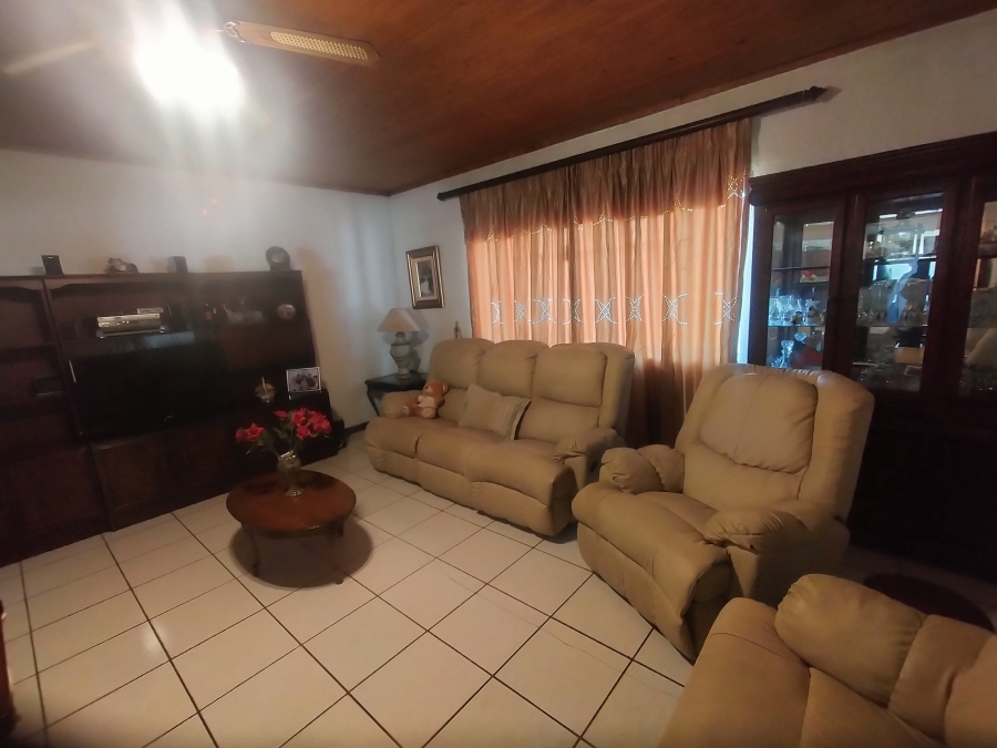 To Let 3 Bedroom Property for Rent in Pretoria North Gauteng