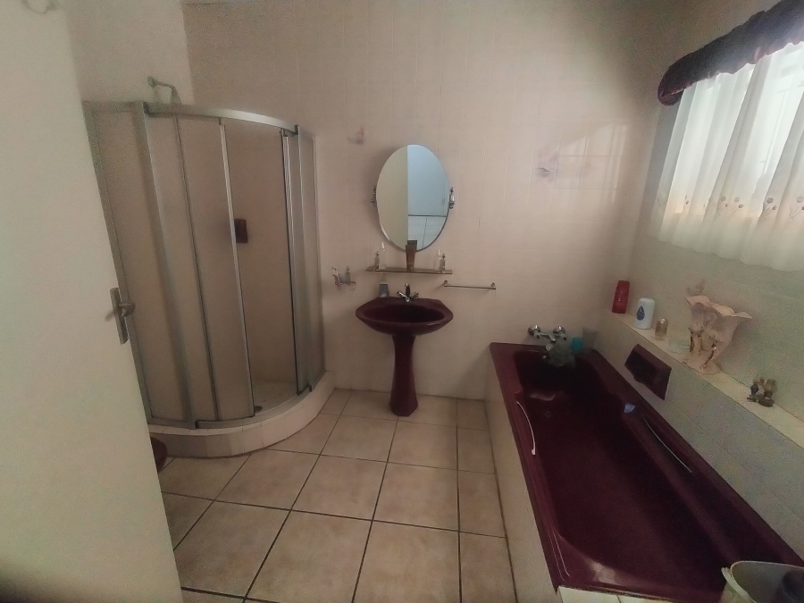 To Let 3 Bedroom Property for Rent in Pretoria North Gauteng