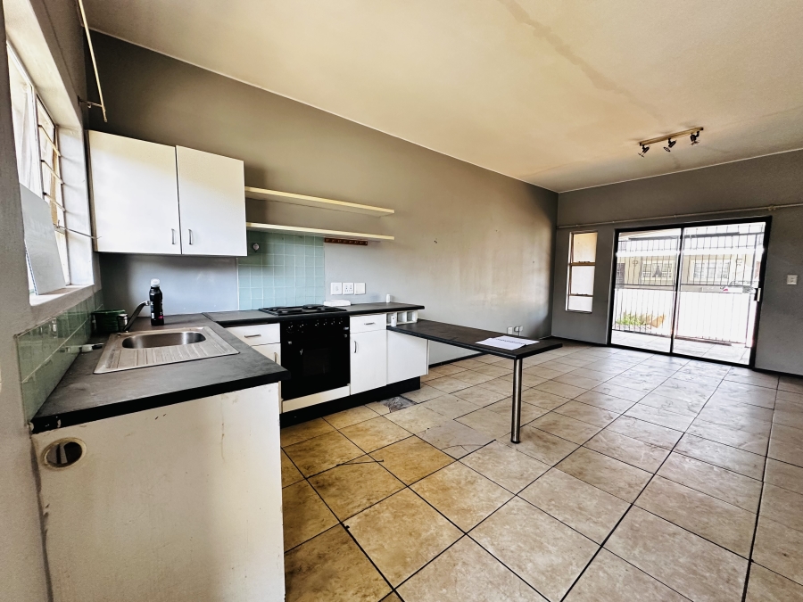 1 Bedroom Property for Sale in Brenthurst Gauteng