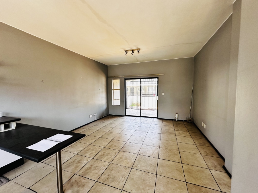 1 Bedroom Property for Sale in Brenthurst Gauteng