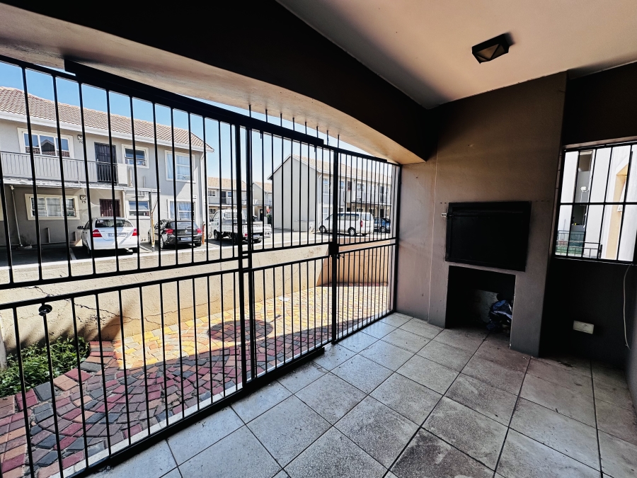 1 Bedroom Property for Sale in Brenthurst Gauteng