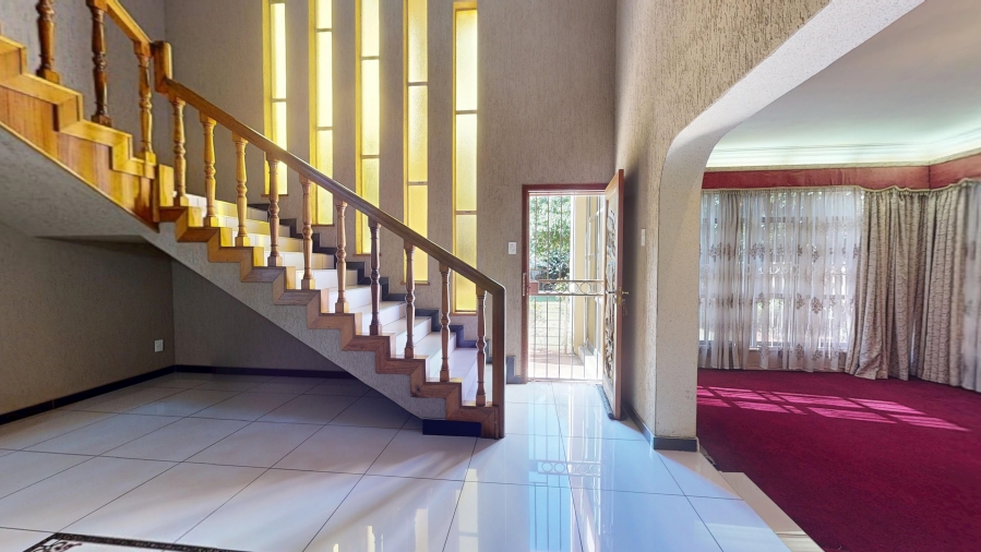 5 Bedroom Property for Sale in Denlee Gauteng