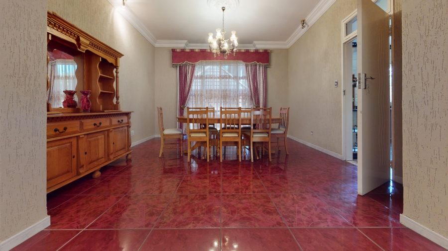 5 Bedroom Property for Sale in Denlee Gauteng