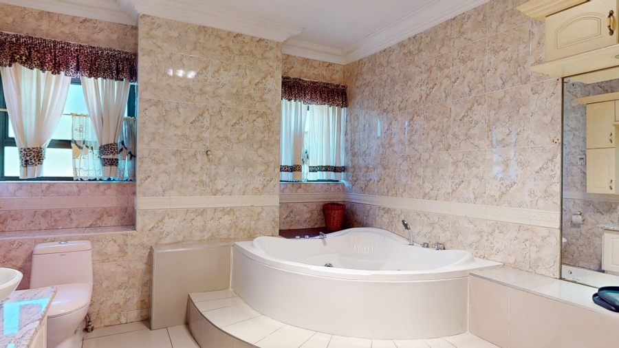 5 Bedroom Property for Sale in Denlee Gauteng