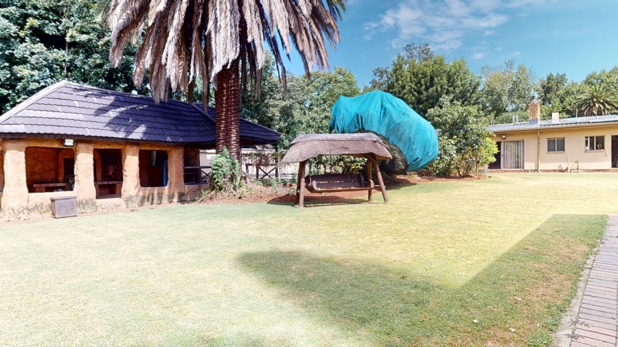 5 Bedroom Property for Sale in Denlee Gauteng