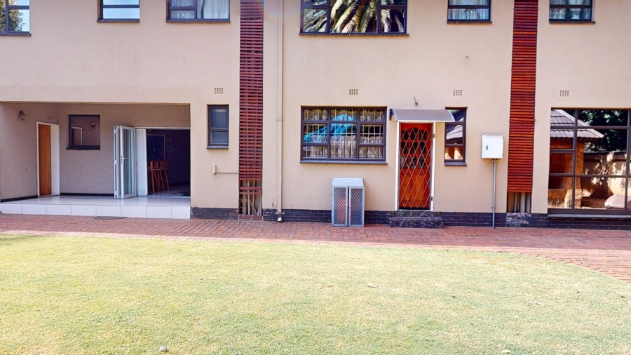 5 Bedroom Property for Sale in Denlee Gauteng