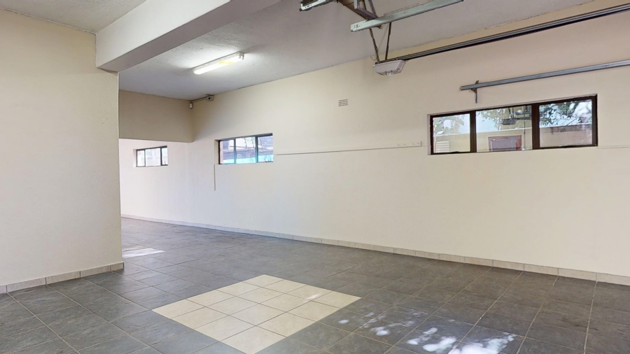 5 Bedroom Property for Sale in Denlee Gauteng