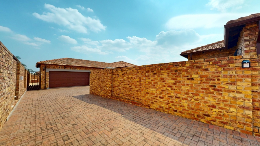3 Bedroom Property for Sale in Jansenpark Gauteng