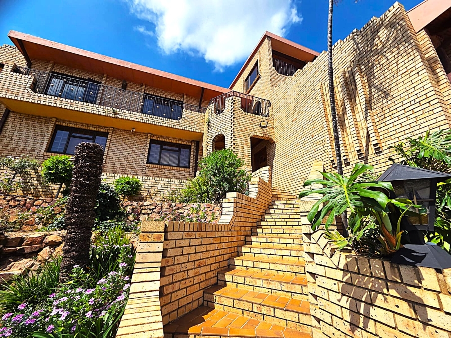 4 Bedroom Property for Sale in Magalieskruin Gauteng