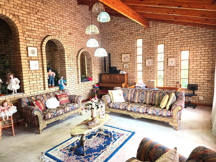 4 Bedroom Property for Sale in Magalieskruin Gauteng