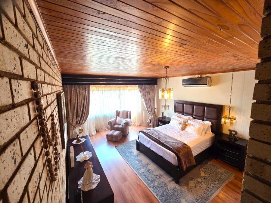 4 Bedroom Property for Sale in Magalieskruin Gauteng