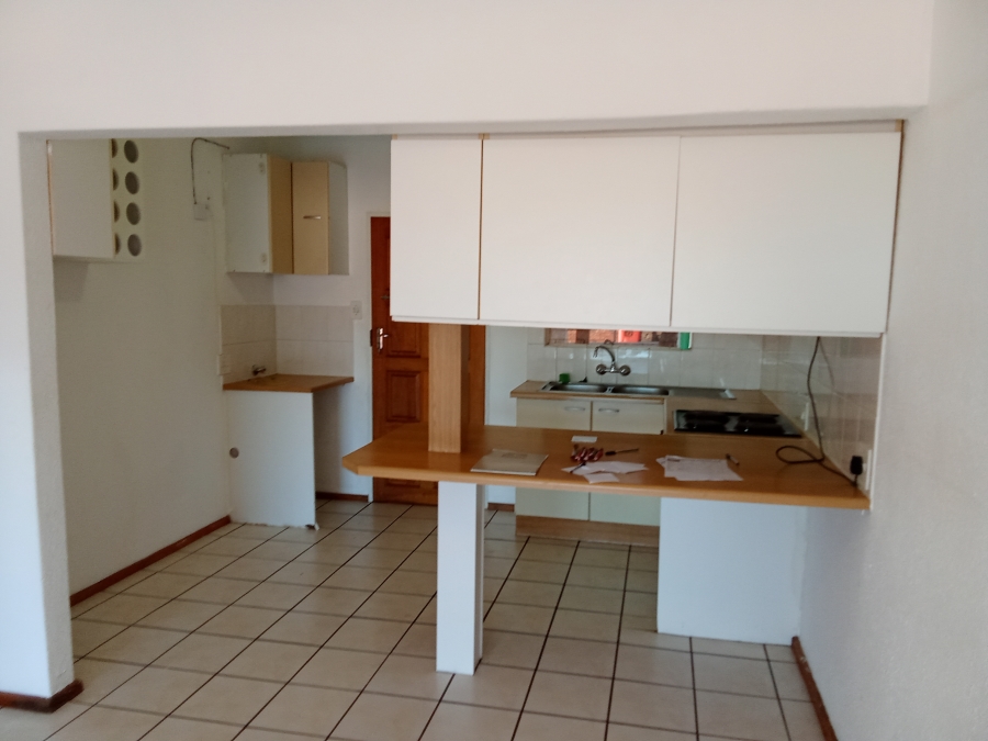 2 Bedroom Property for Sale in Wilro Park Gauteng