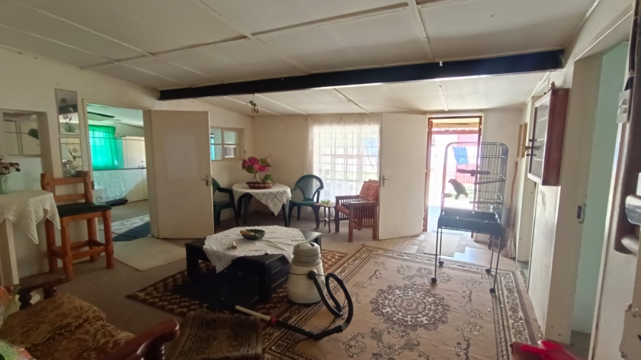 5 Bedroom Property for Sale in Middelvlei A H Gauteng
