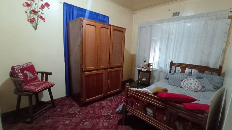 5 Bedroom Property for Sale in Middelvlei A H Gauteng