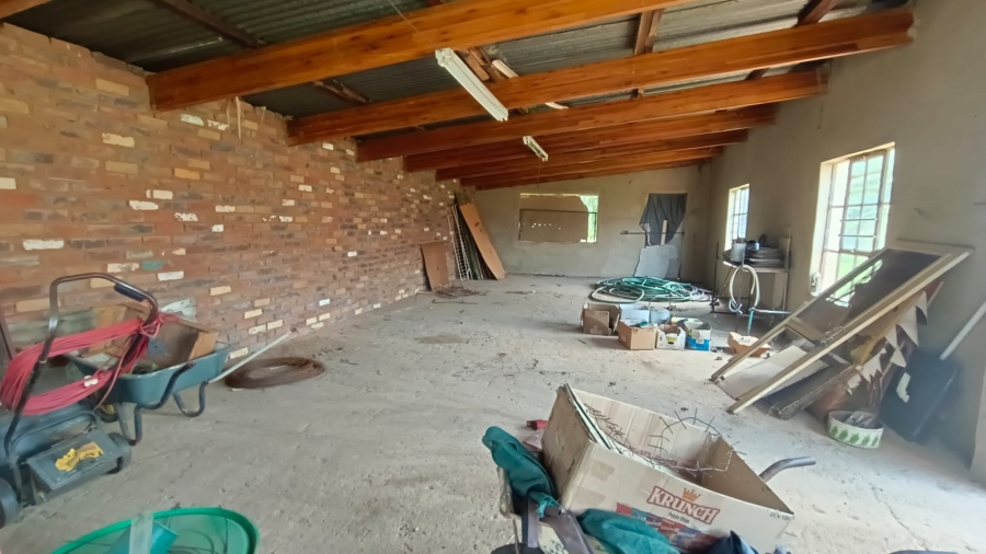 5 Bedroom Property for Sale in Middelvlei A H Gauteng