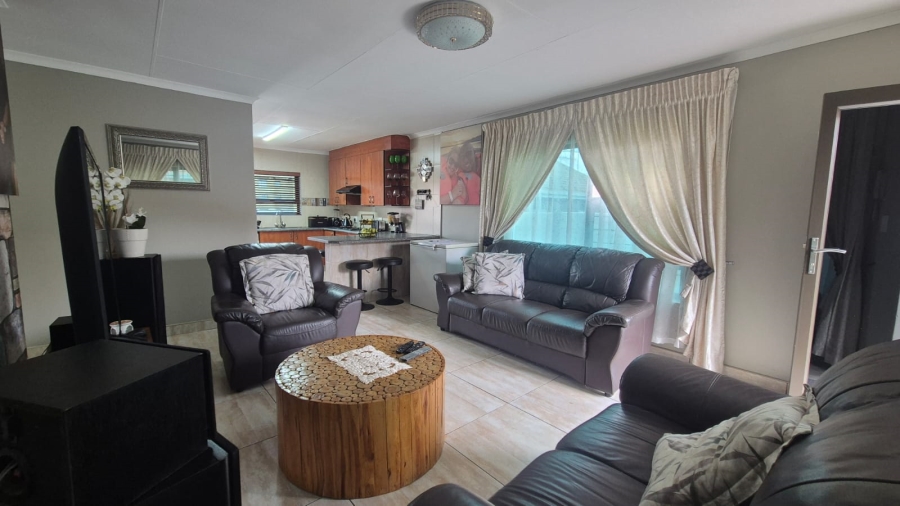 2 Bedroom Property for Sale in Greenhills Ext 3 Gauteng