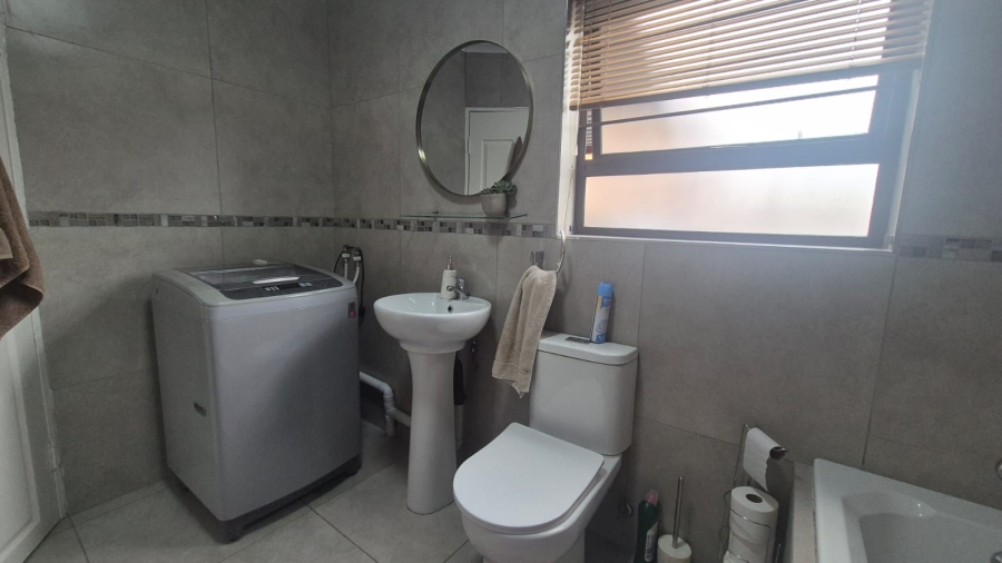 2 Bedroom Property for Sale in Greenhills Ext 3 Gauteng