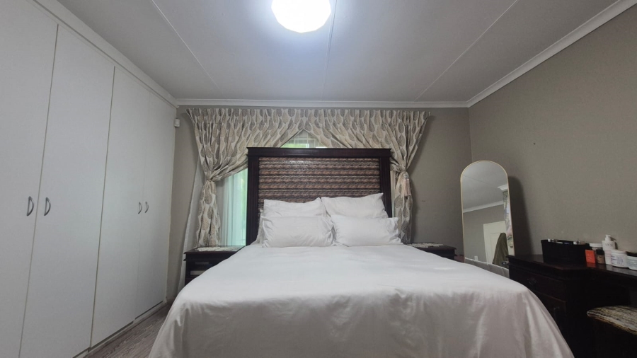 2 Bedroom Property for Sale in Greenhills Ext 3 Gauteng