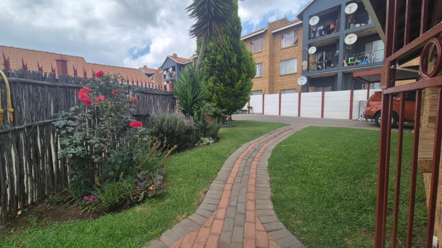 2 Bedroom Property for Sale in Greenhills Ext 3 Gauteng