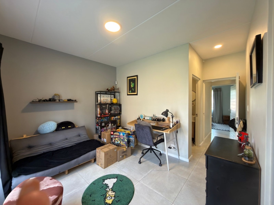 To Let 2 Bedroom Property for Rent in Equestria Gauteng