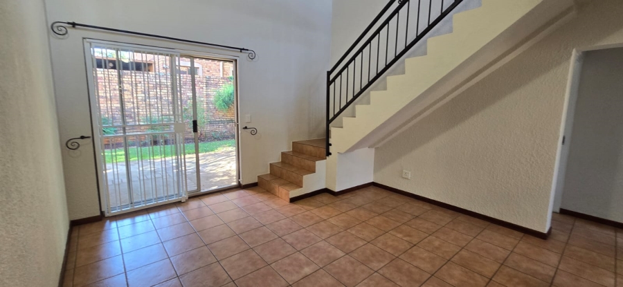 To Let 3 Bedroom Property for Rent in Die Hoewes Gauteng