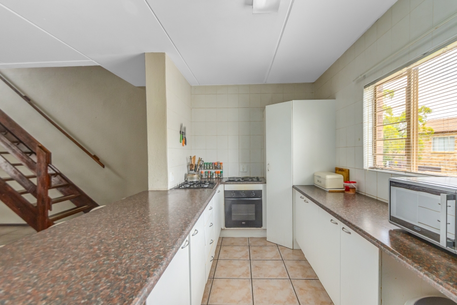 To Let 3 Bedroom Property for Rent in Sundowner Gauteng